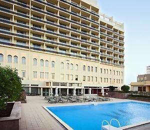 отель Treffen House Doha