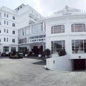отель Royal Darmo Malioboro