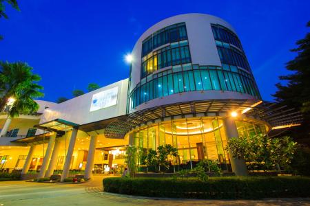 Отель Deevana Plaza Phuket Patong в пляж Патонг - Таиланд