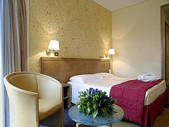 Отель Mercure Roma Centro Colosseo в Рим - Италия