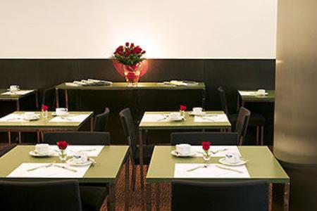 Отель Mercure Roma Piazza Bologna в Рим - Италия