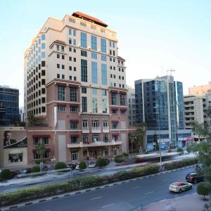 отель Knight Castle Hotel