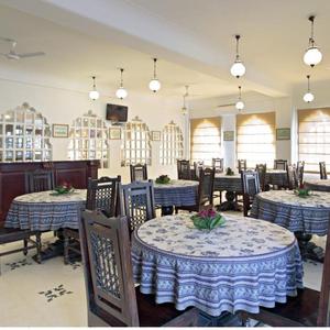отель Khandwa Haveli