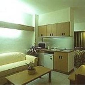 отель Microtel Inn & Suites Baguio