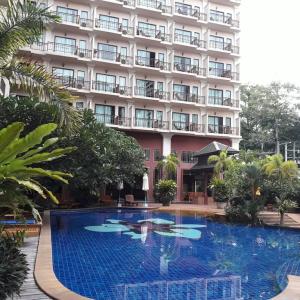 отель Terra Nara Hotel Pattaya