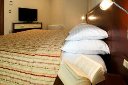 Отель Hotel Del Mar в Петровац - Черногория