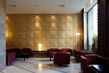 Отель NH Milano Touring в Милан - Италия