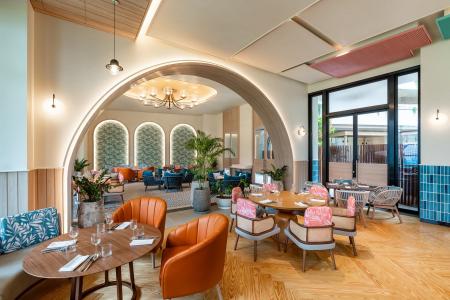 Отель M Social Phuket в пляж Патонг - Таиланд