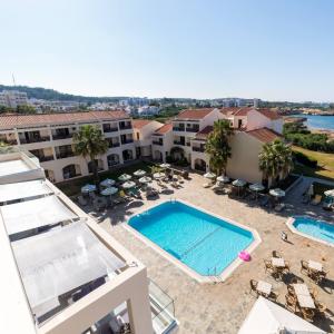 отель Mimosa Beach Hotel