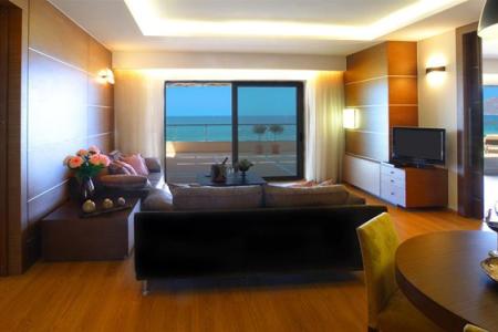 Minoa Palace Resort & Spa