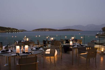 Minos Beach Art Hotel