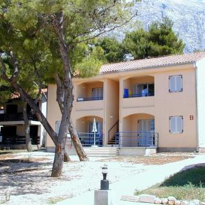 отель Apartments Urania