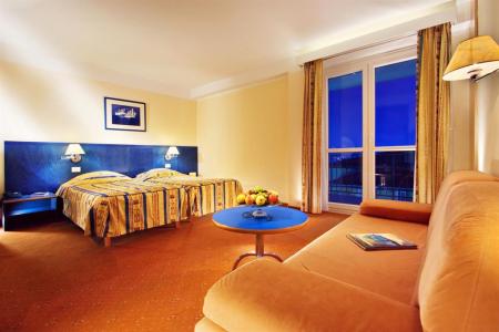 Отель Socializing Hotel Mirna в Порторож - Словения