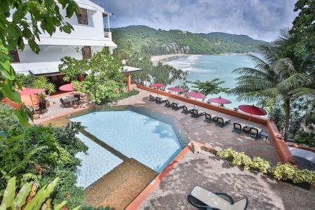 Отель Mom Tri`s Villa Royale в пляж Ката - Таиланд