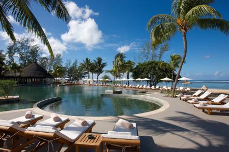Отель Outrigger Mauritius Beach Resort  в Южное побережье - Маврикий
