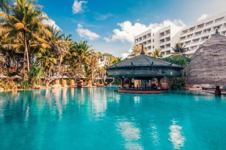 Отель Paradox Resort Phuket в пляж Карон - Таиланд