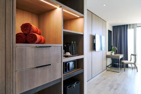 Отель Paradox Resort Phuket в пляж Карон - Таиланд