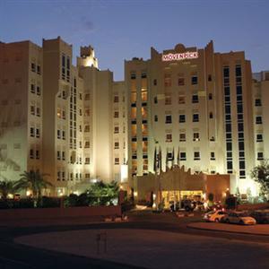 отель Movenpick Tower & Suite Doha