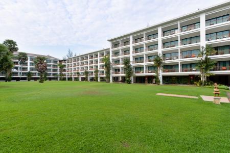 Отель Naithonburi Beach Resort в пляж Най Тхон - Таиланд