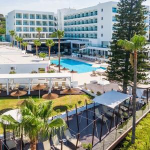 отель Napa Mermaid Hotel & Suites