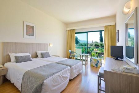 Natura Beach Hotel & Villas