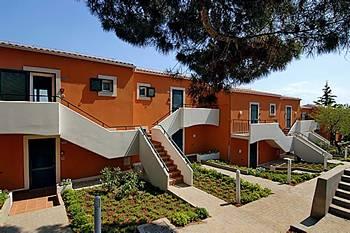 Отель Naturist Park Apartments Koversada в Врсар - Хорватия