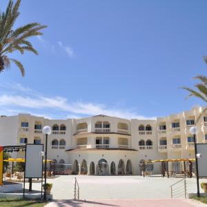 отель Neptunia Beach