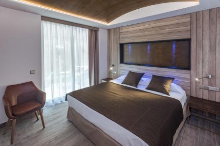 Отель GHT Neptuno  в Коста Брава - Испания