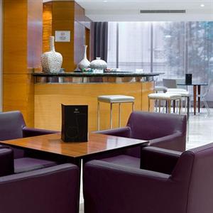 отель NH Calderon