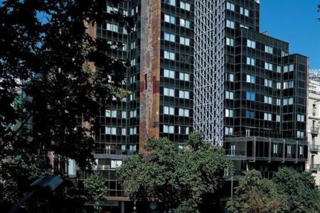 Отель NH Calderon в Барселона - Испания