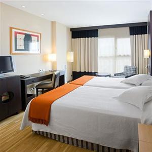 Отель NH Valencia Center в Валенсия - Испания