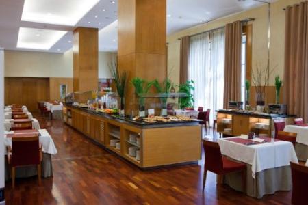 Отель NH Malaga в Малага - Испания