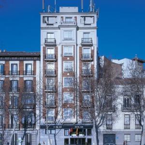 отель NH Madrid Atocha