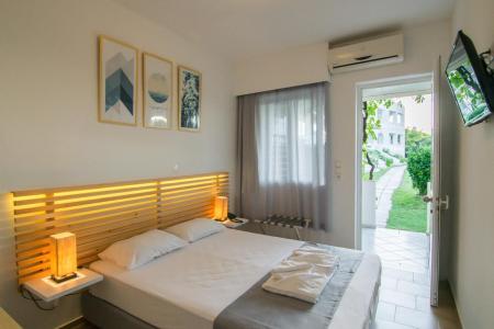 Отель Niforeika Beach Hotel & Bungalows в п-ов Пелопоннес - Греция