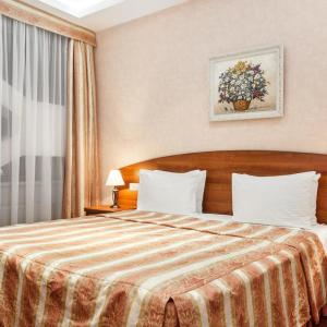 отель Николь