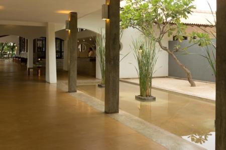 Отель Nilaveli Beach Hotel в Нилавели - Шри-Ланка