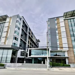 отель Tisha Hotel