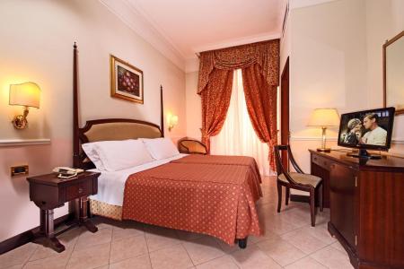 Отель Nizza в Рим - Италия