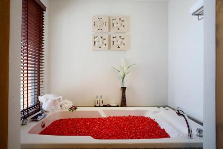 Отель Namaka Resort Kamala в пляж Камала - Таиланд