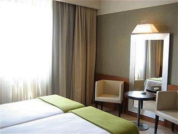 Отель Novotel Milano Linate в Милан - Италия