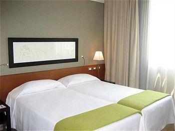 Отель Novotel Milano Linate в Милан - Италия