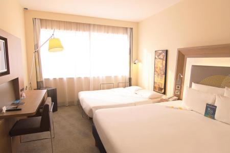 Отель Novotel World Trade Centre Dubai в Бур Дубай - ОАЭ