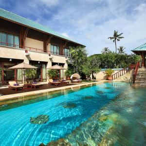отель Nusa Dua Beach Hotel & Spa