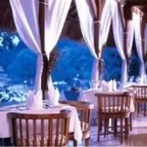 отель Nusa Lembongan Resort