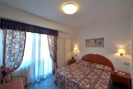 Отель Oasi di Kufra в Ривьера ди Улиссе - Италия