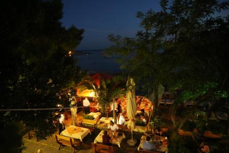 Отель Obala в Рафаиловичи - Черногория