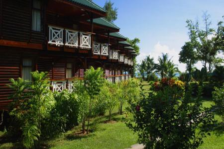 Отель Acajou Beach Resort в о. Праслин - Сейшелы