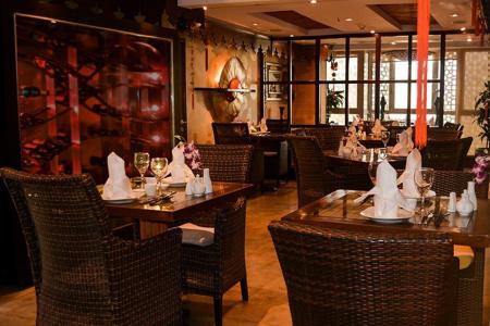 Отель Arabian Courtyard Hotel & Spa в Бур Дубай - ОАЭ