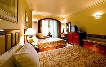 Отель Orchard Rendezvous в о. Сингапур - Сингапур