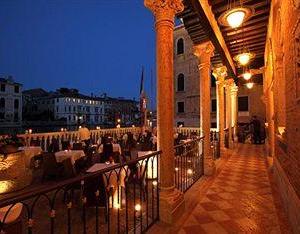 отель Palazzo Stern